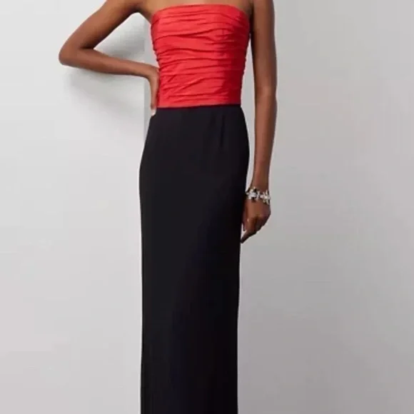 Ralph Lauren purple label collection runway skirt as seen on Gigi Hadid,…    - Picture 7 of 15